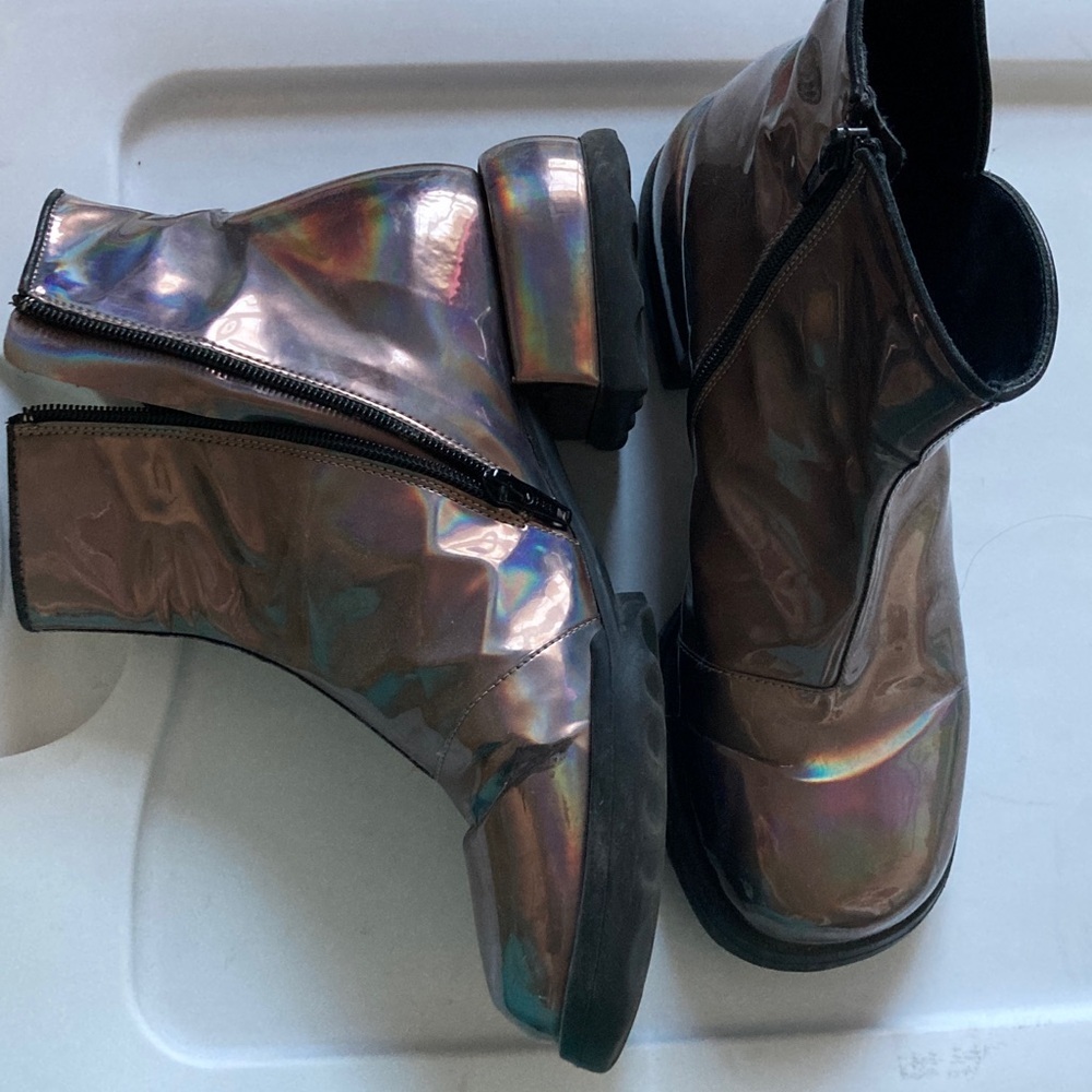 John Fluevog Unity Penney ankle boot in the oil slick colorway 9 AS IS - Picture 5 of 5